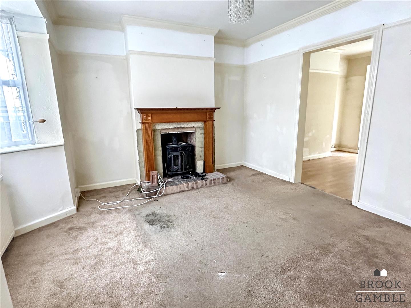 3 Bedroom House. Downs Avenue in Eastbourne,  4
